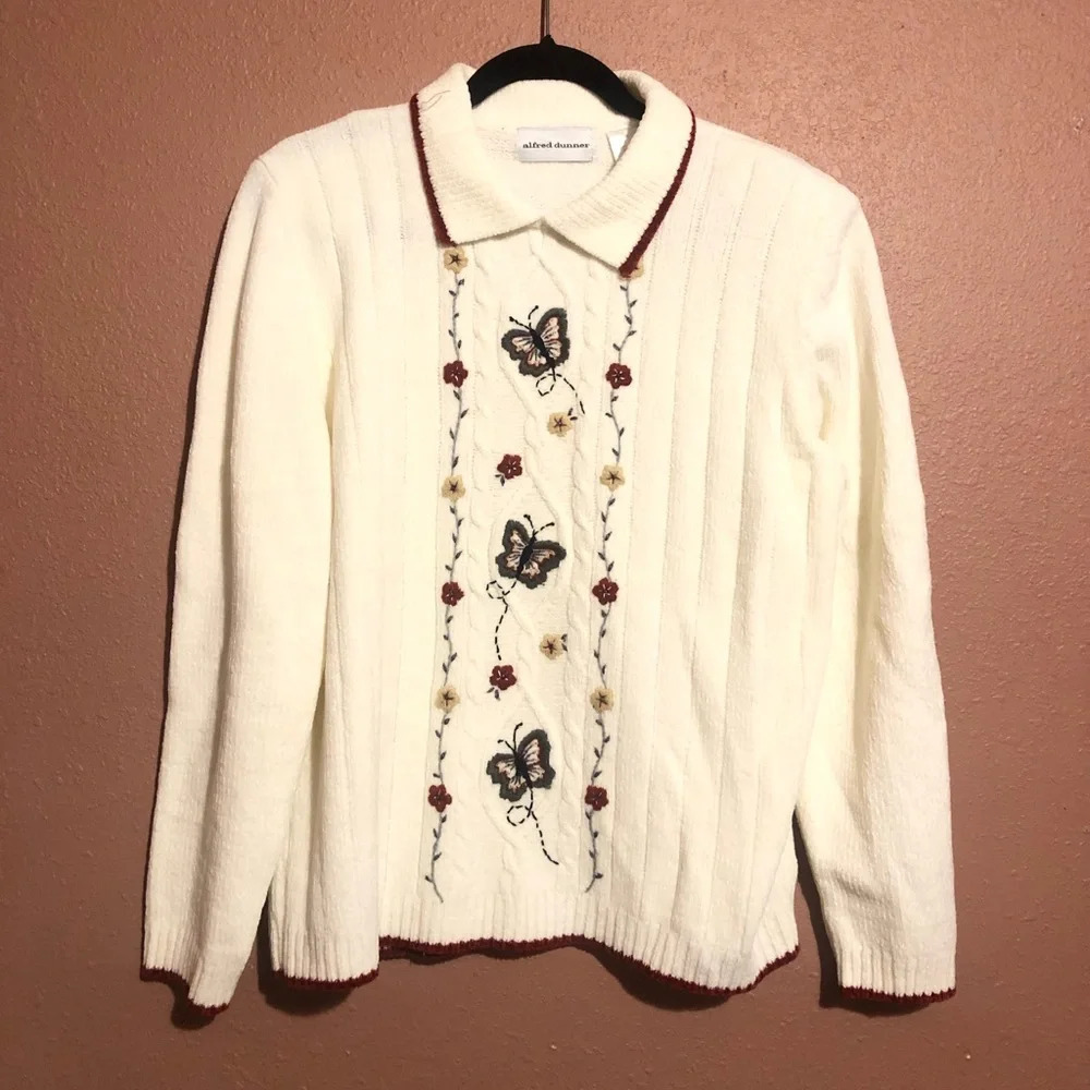 Alfred Dunner Cozy Butterfly Collared Sweater Sz Medium Embroidered